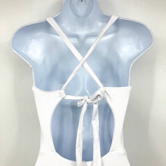 BECCA Rebecca Virtue Women's Modern Edge One Piece Swimsuit Medium White NWT - Picture 6 of 10